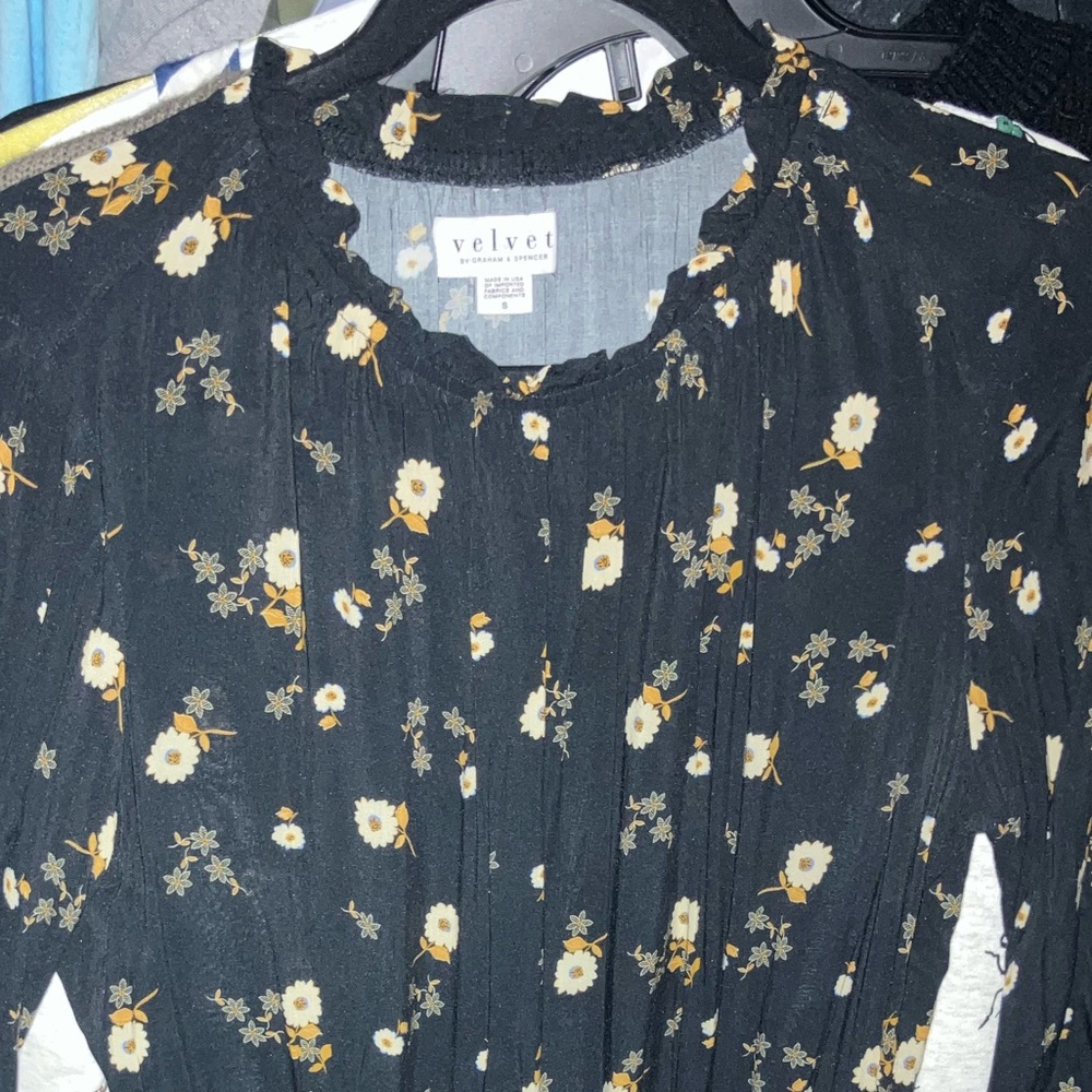 Velvet by Graham & Spencer Black Dress with Yellow Floral Pattern - Picture 8 of 11